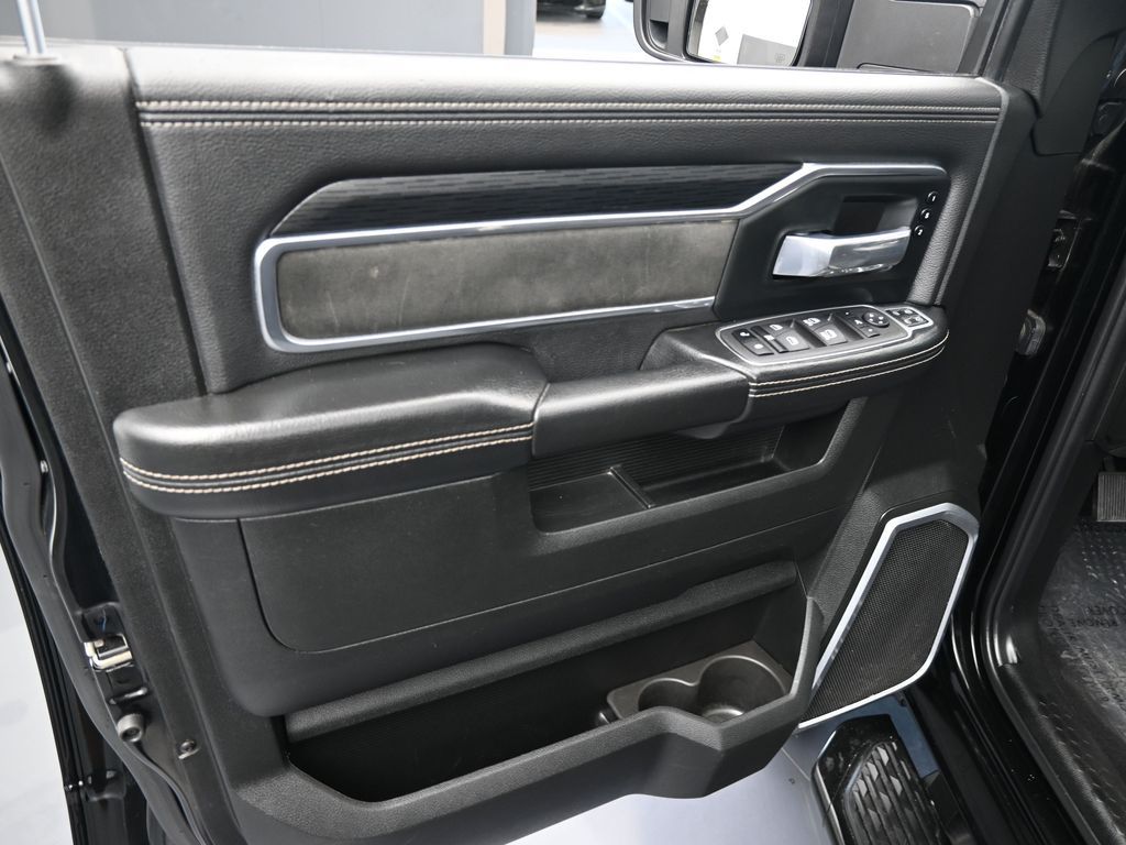 Used 2024 Diamond Black Crystal Pearlcoat Ram Laramie image 16