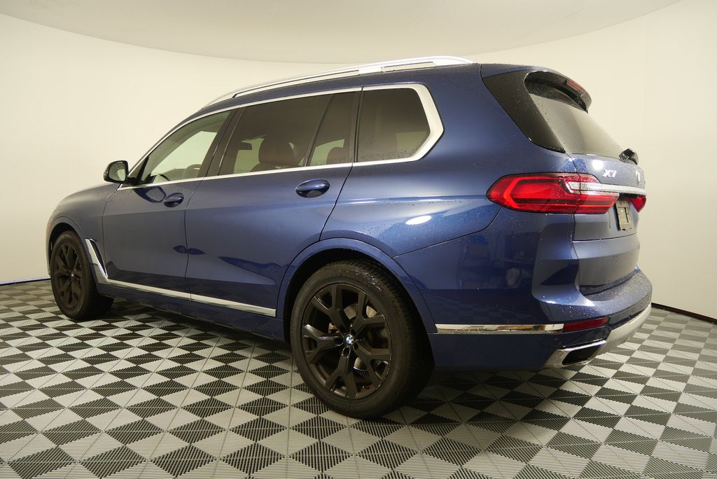 2022 BMW X7 xDrive40i 5