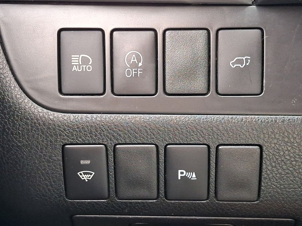 2019 Toyota Highlander Limited Black at Subaru and VW of Moon Township