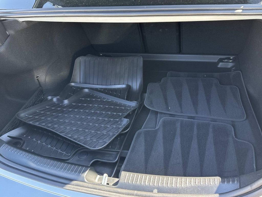 Thumbnail: 2025 Mercedes-Benz C-Class - 24