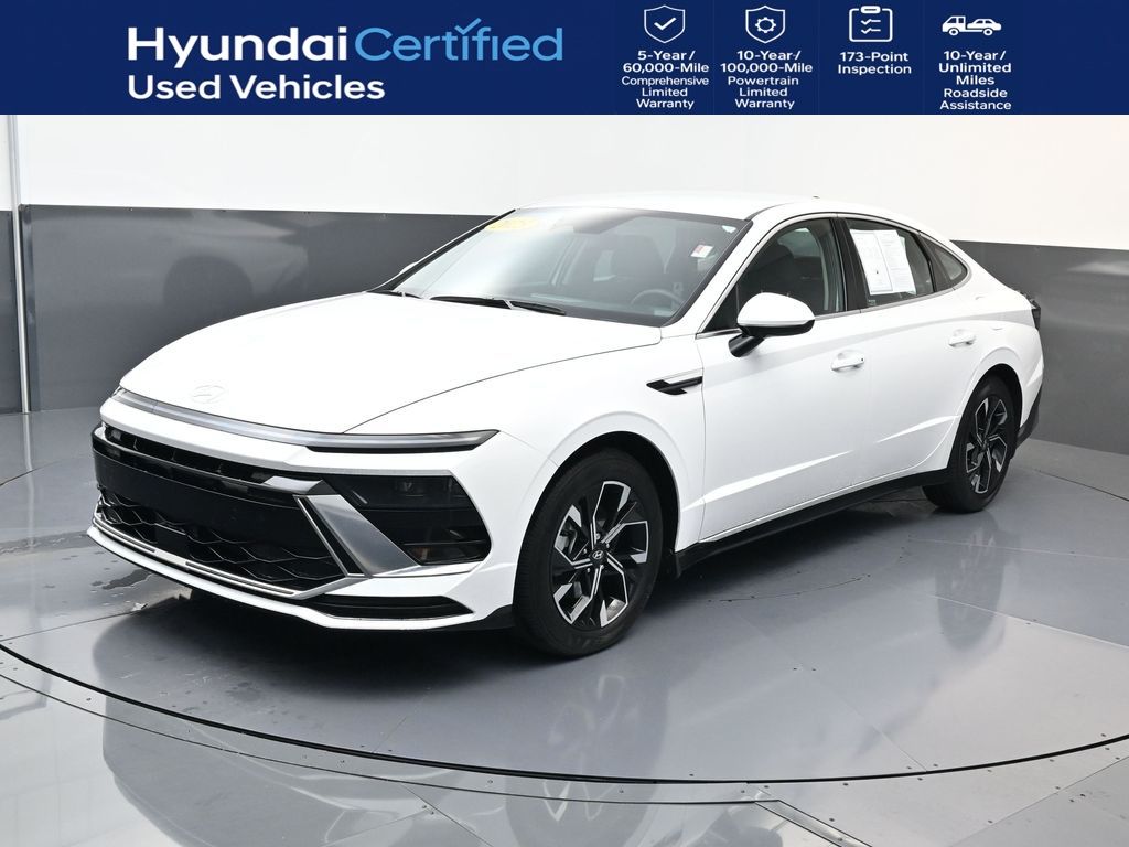 White 2025 Hyundai Sonata SEL FWD Sedan Front-Wheel Drive 8-Speed Automatic