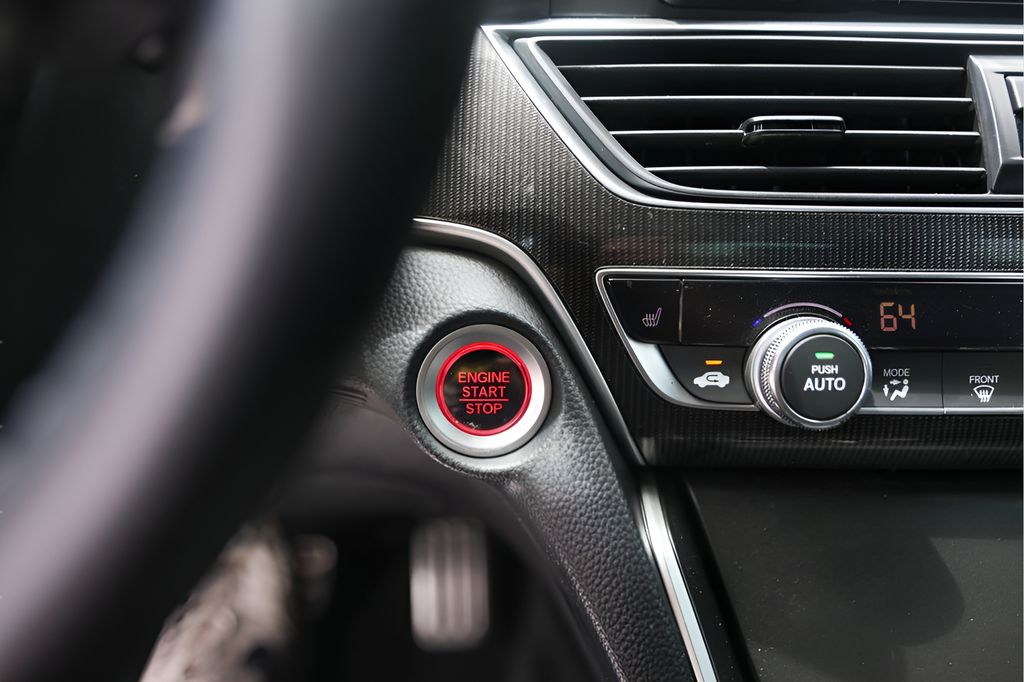 Used Car 2020 Honda Accord  Sport 2.0t For Sale Under $30,000 In Austin, Texas