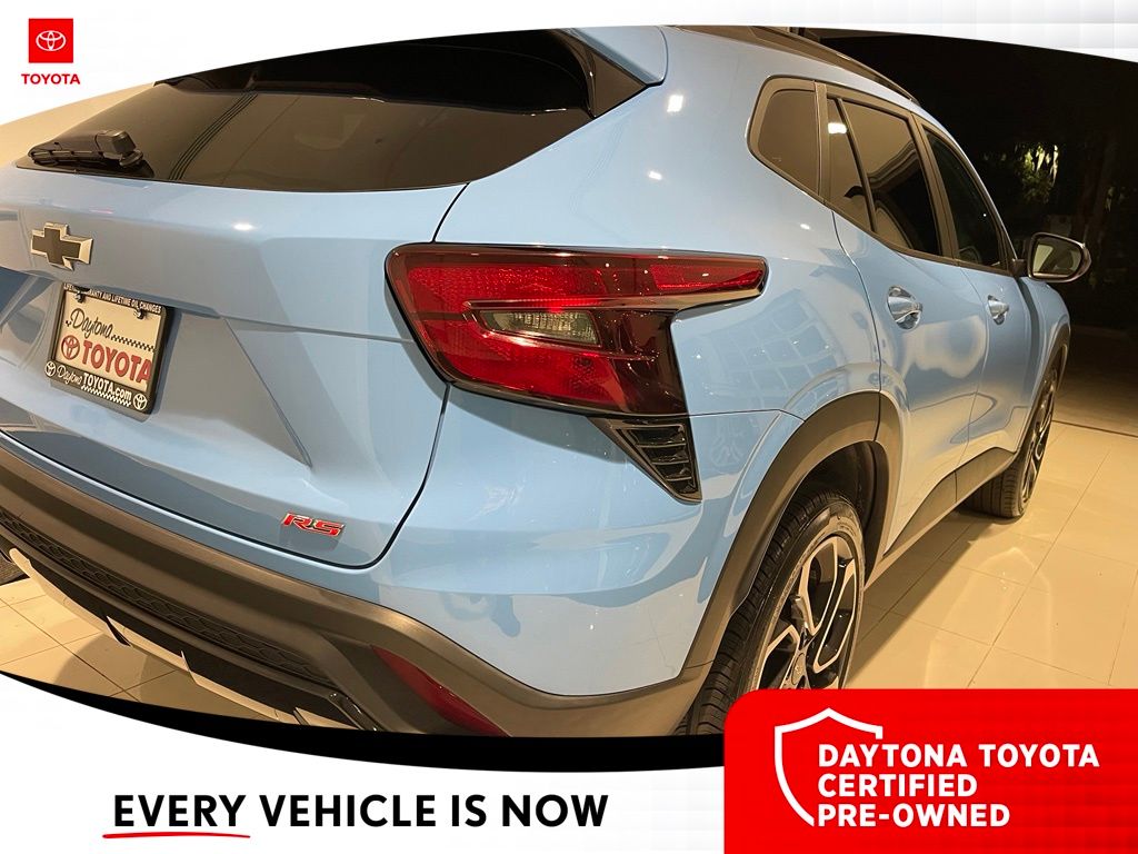 Used 2024 Chevrolet Trax SUV