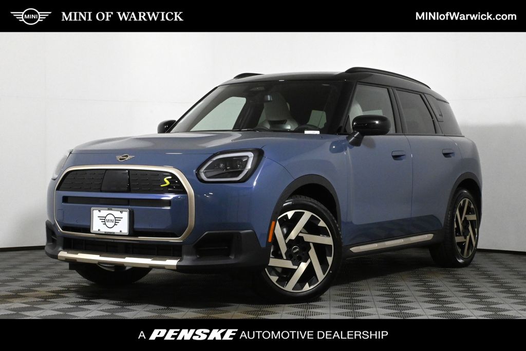 2025 MINI Cooper Countryman  -
                Warwick, RI