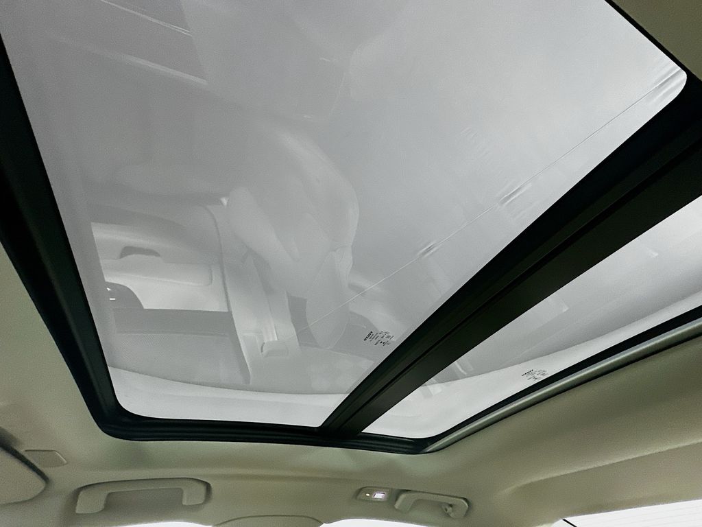 Used 2023 Blue Volvo Ultimate image 21