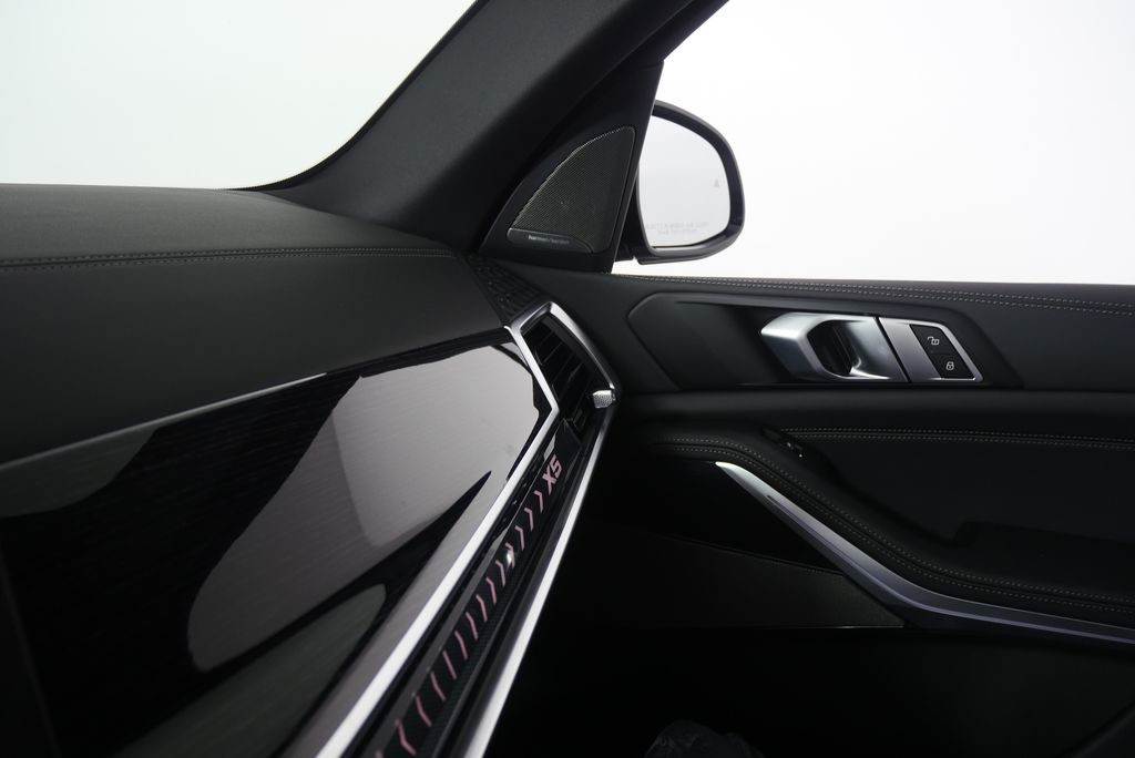 Thumbnail: 2026 BMW X5 - 24