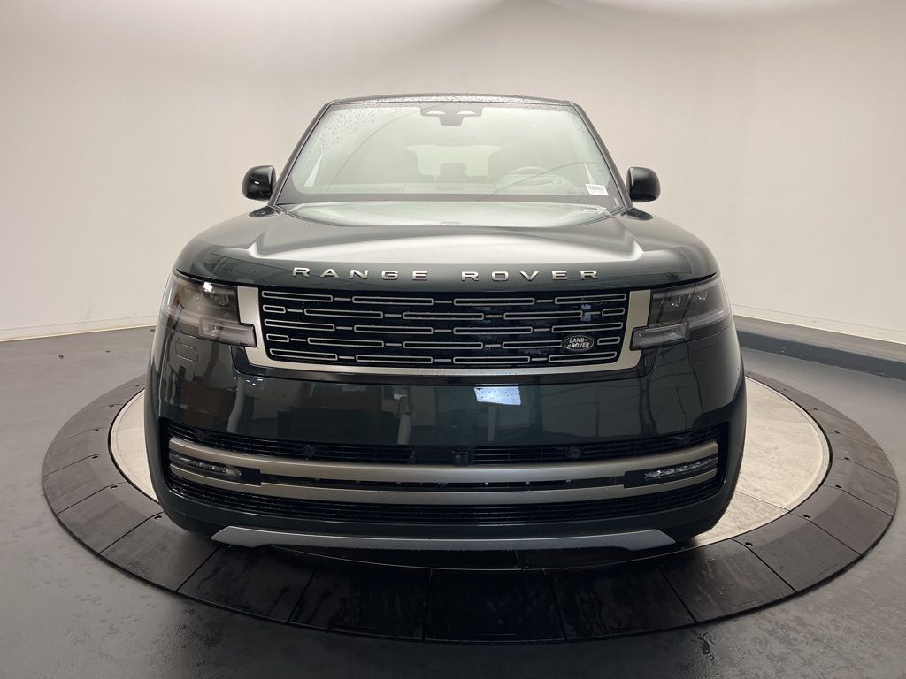 Thumbnail: 2025 Land Rover Range Rover - 8