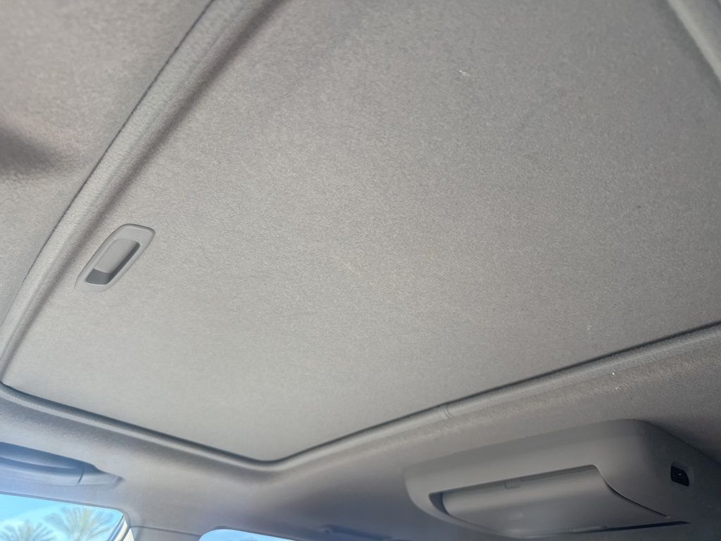 Thumbnail: 2012 Toyota Highlander - 10