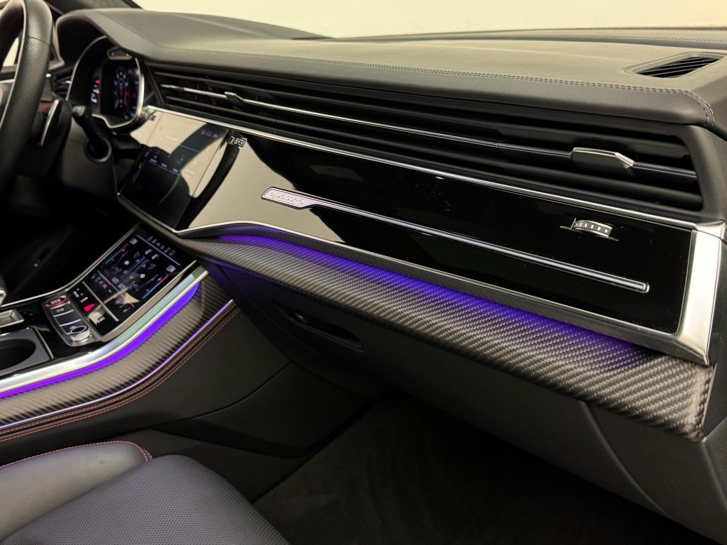 Thumbnail: 2021 Audi RS Q8 - 21