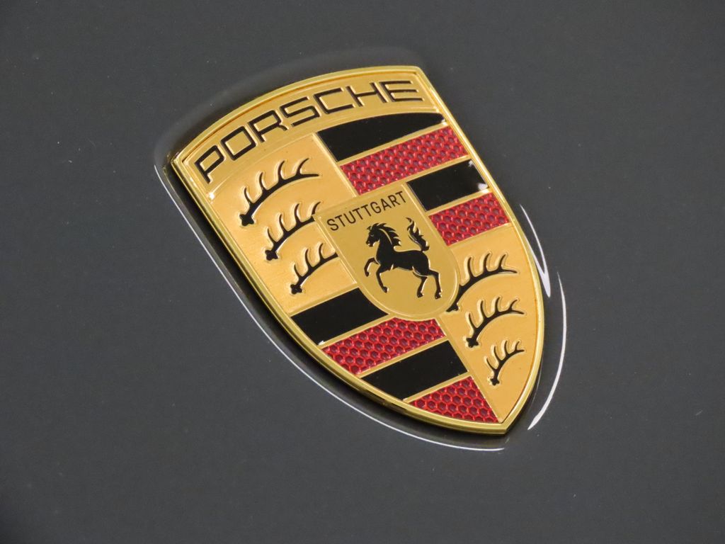 Thumbnail: 2026 Porsche 911 - 14