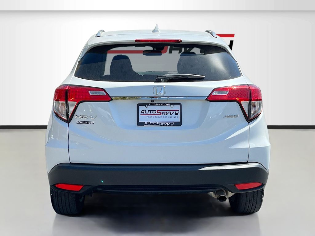 Used 2022 White Honda EX image 6