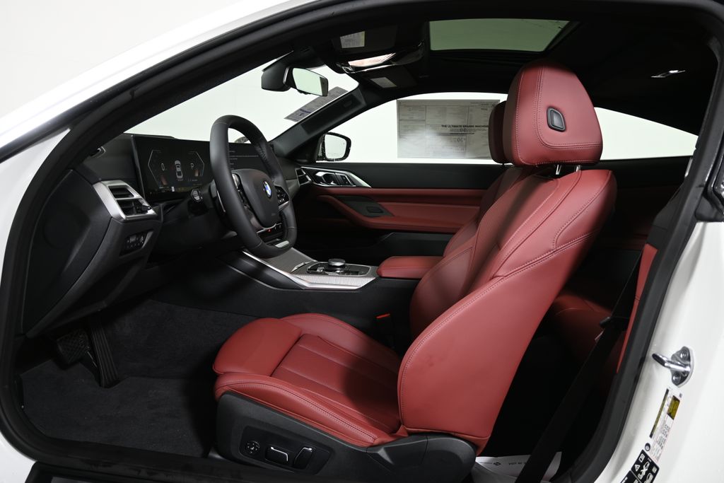 Thumbnail: 2026 BMW 4 Series - 3