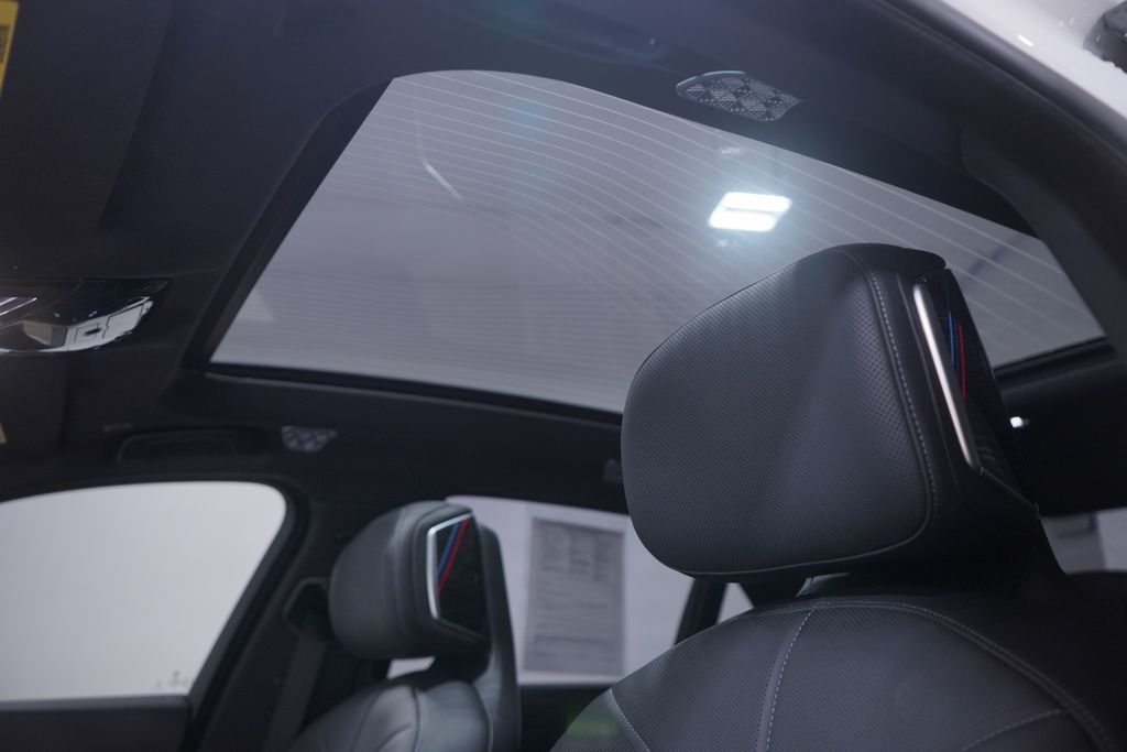 2024 BMW i7 eDrive50 8