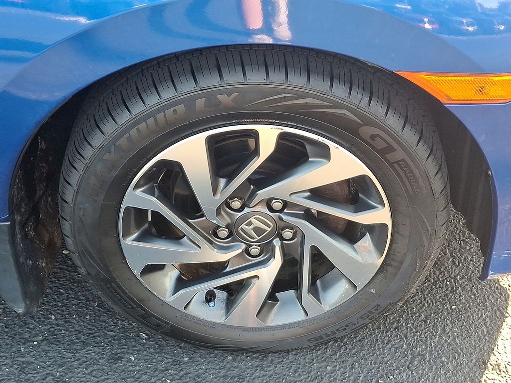 Thumbnail: 2016 Honda Civic - 8