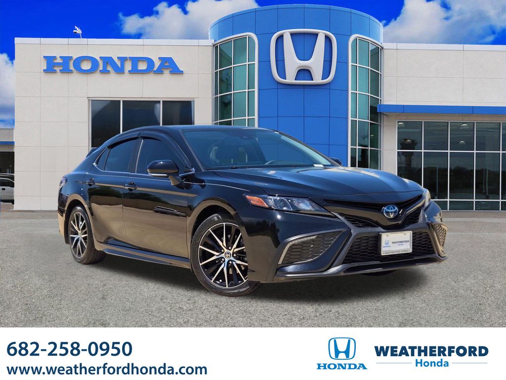 Midnight Black Metallic 2022 Toyota Camry Hybrid SE FWD Sedan Front-Wheel Drive Continuously Variable Transmission