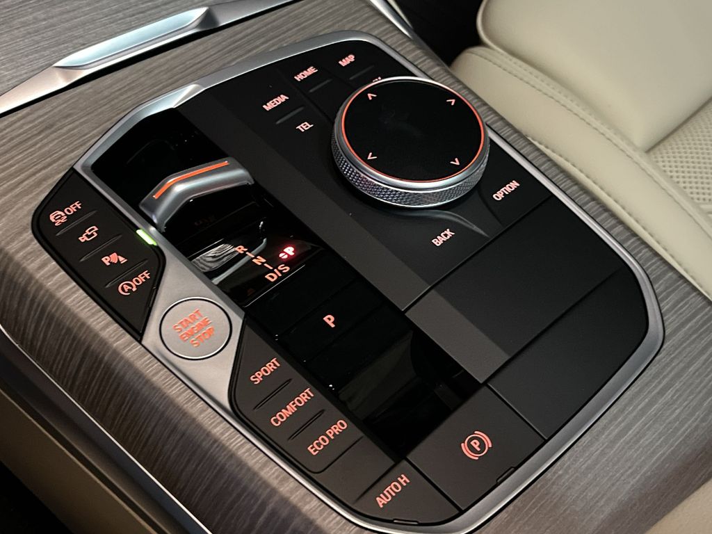 Thumbnail: 2025 BMW 3 Series - 20