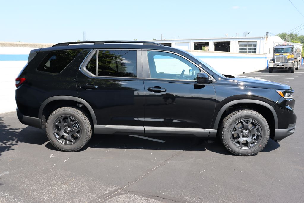 Thumbnail: 2025 Honda Pilot - 6