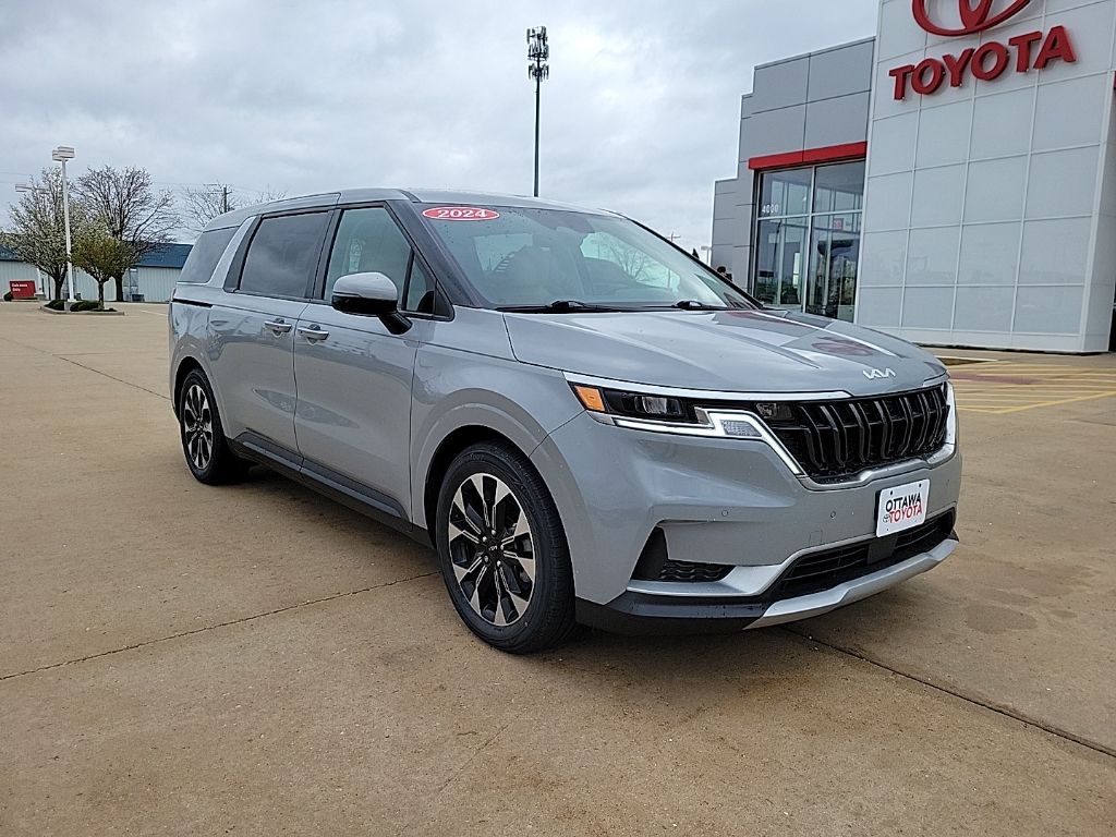 Ceramic Silver 2024 Kia Carnival EX FWD Minivan Front-Wheel Drive 8-Speed Automatic