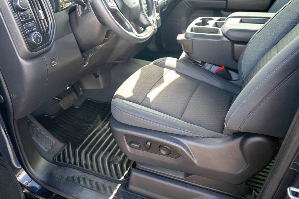 Used Car 2023 Chevrolet Silverado 1500  Custom Trail Boss For Sale Under $40,000 In Austin, Texas