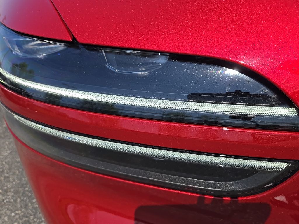 2025 Genesis GV70 Sport Prestige 13