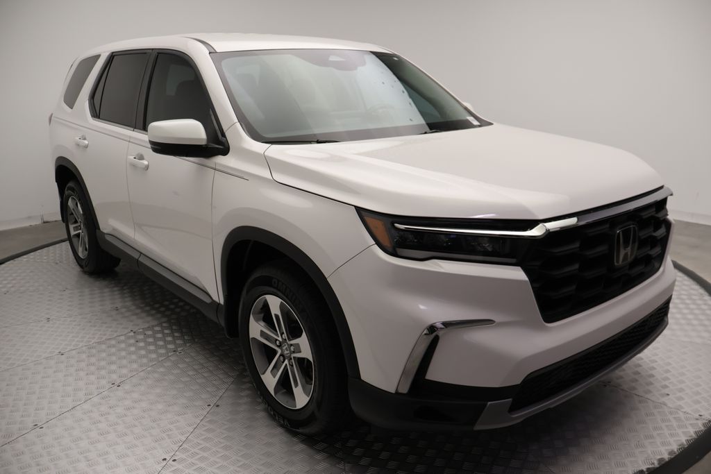 Thumbnail: 2023 Honda Pilot - 6