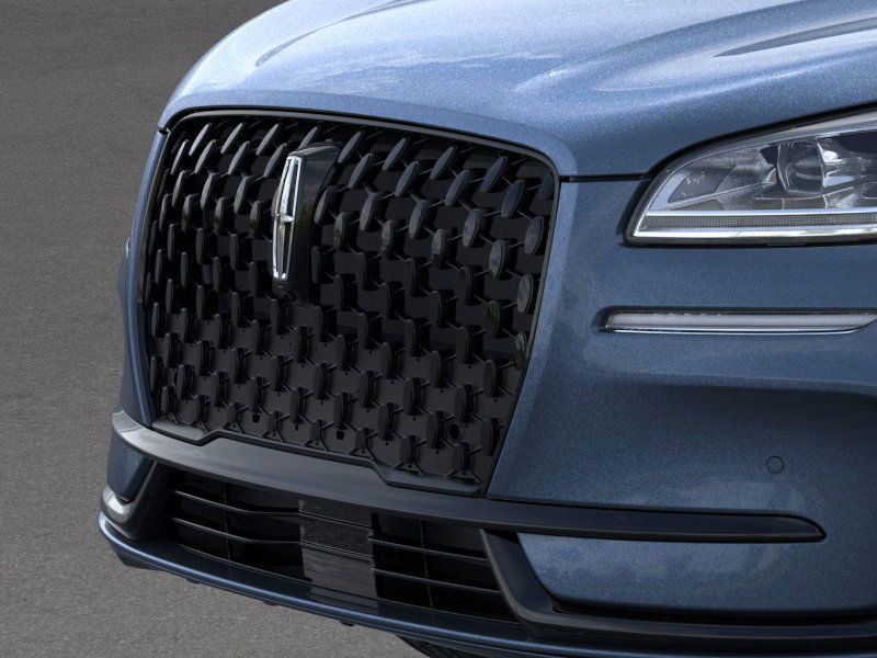 Thumbnail: 2025 Lincoln Corsair - 17