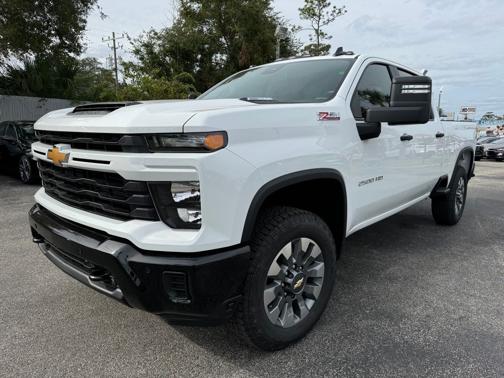 2025 Chevrolet Silverado 2500HD Custom 4