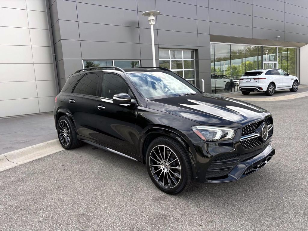 /2021 Mercedes-Benz GLE-450