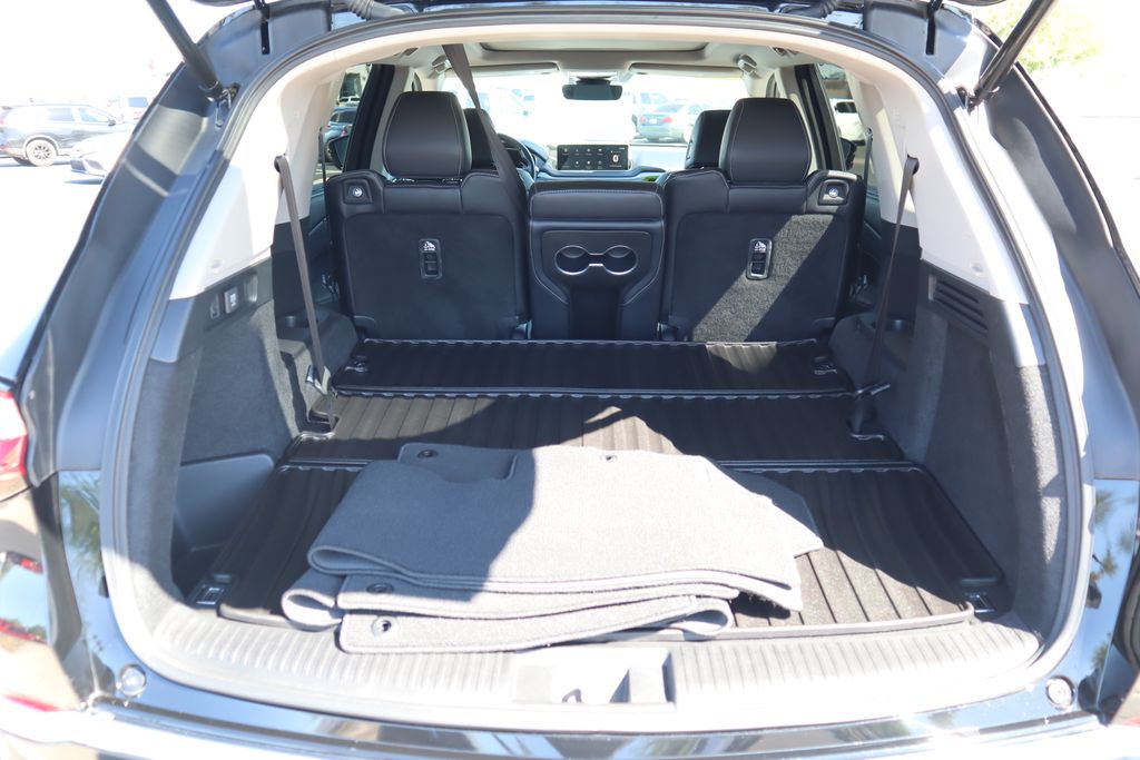 Thumbnail: 2023 Acura MDX - 28