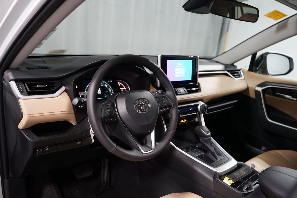 Thumbnail: 2024 Toyota RAV4 - 7