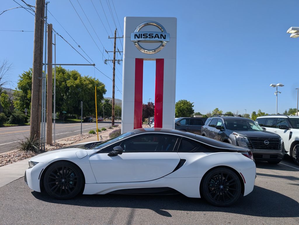 2020 BMW i8 Coupe AWD