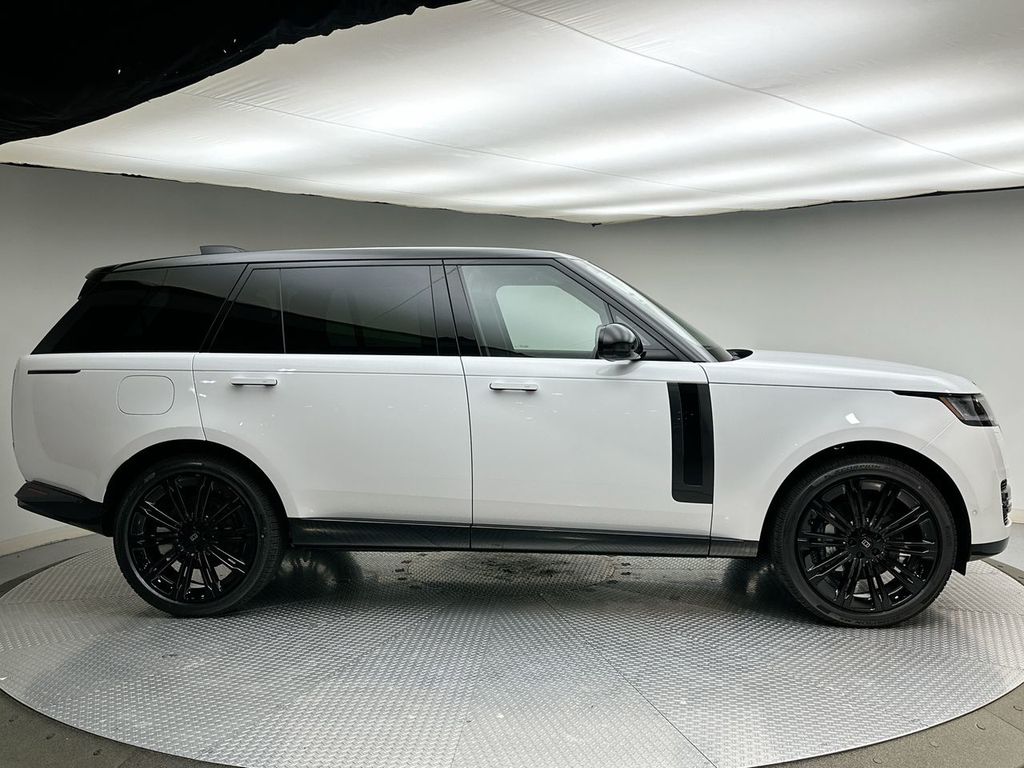 Thumbnail: 2027 Land Rover Range Rover - 4