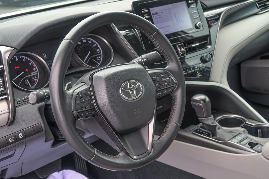 2023 Toyota Camry SE AWD