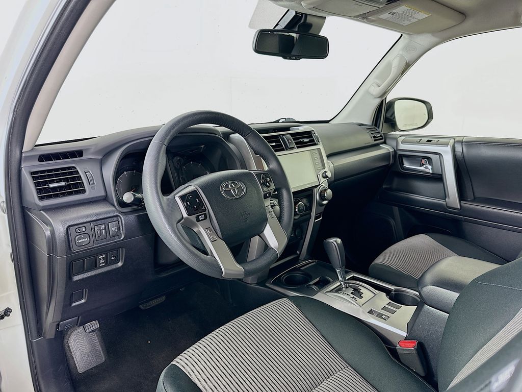 2023 Toyota 4Runner SR5 9