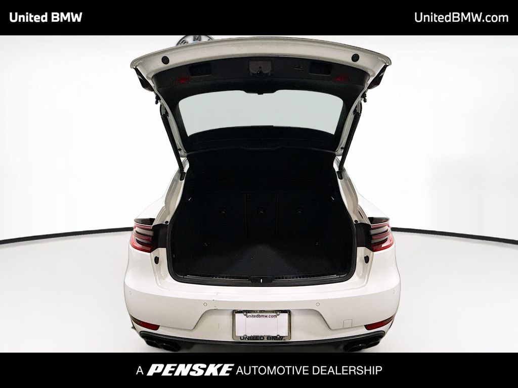 Thumbnail: 2018 Porsche Macan - 14