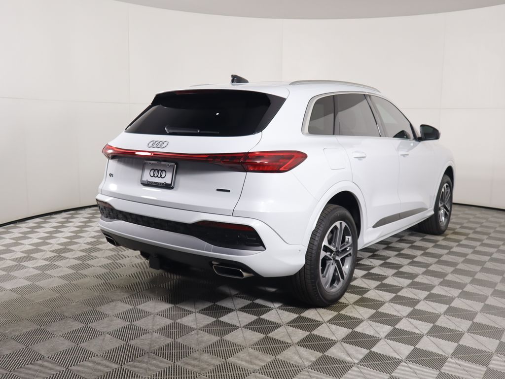 Thumbnail: 2025 Audi Q5 - 5