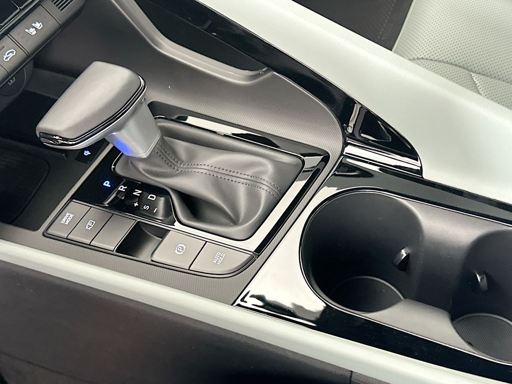 Thumbnail: 2025 Hyundai Elantra - 15