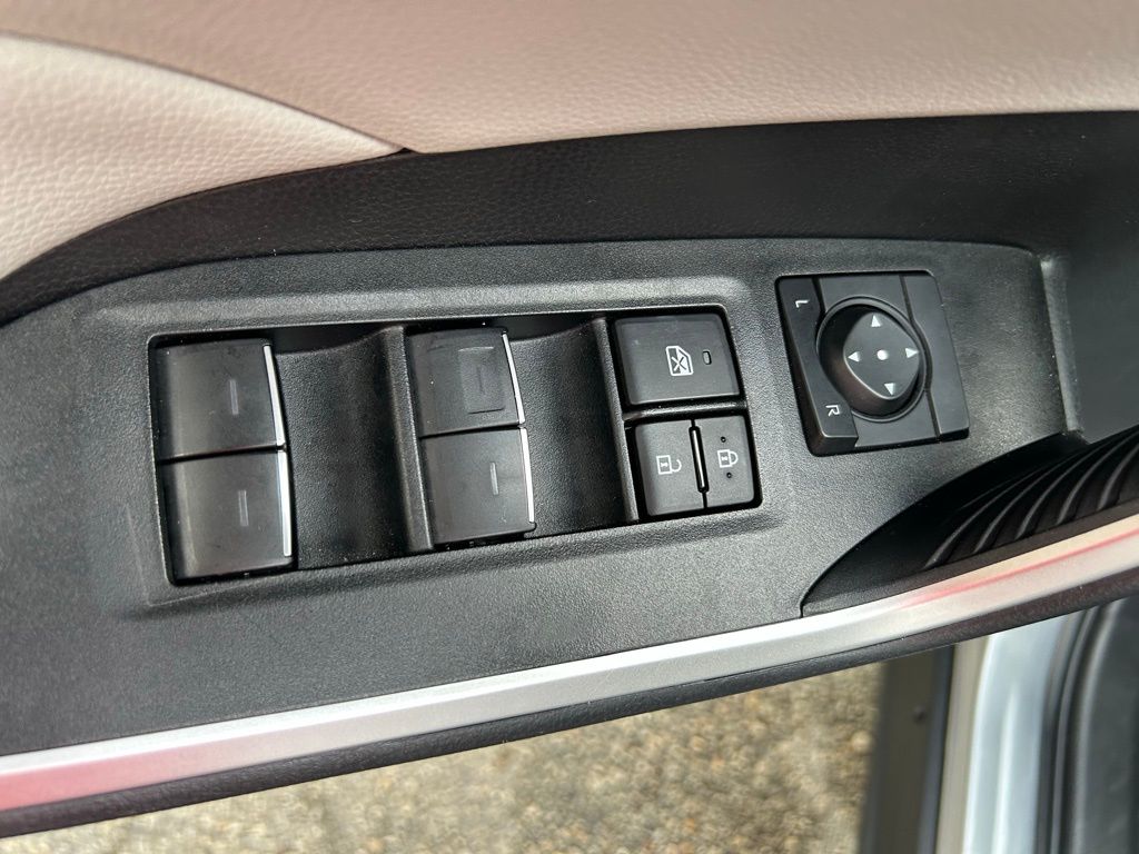 Thumbnail: 2025 Toyota RAV4 - 15