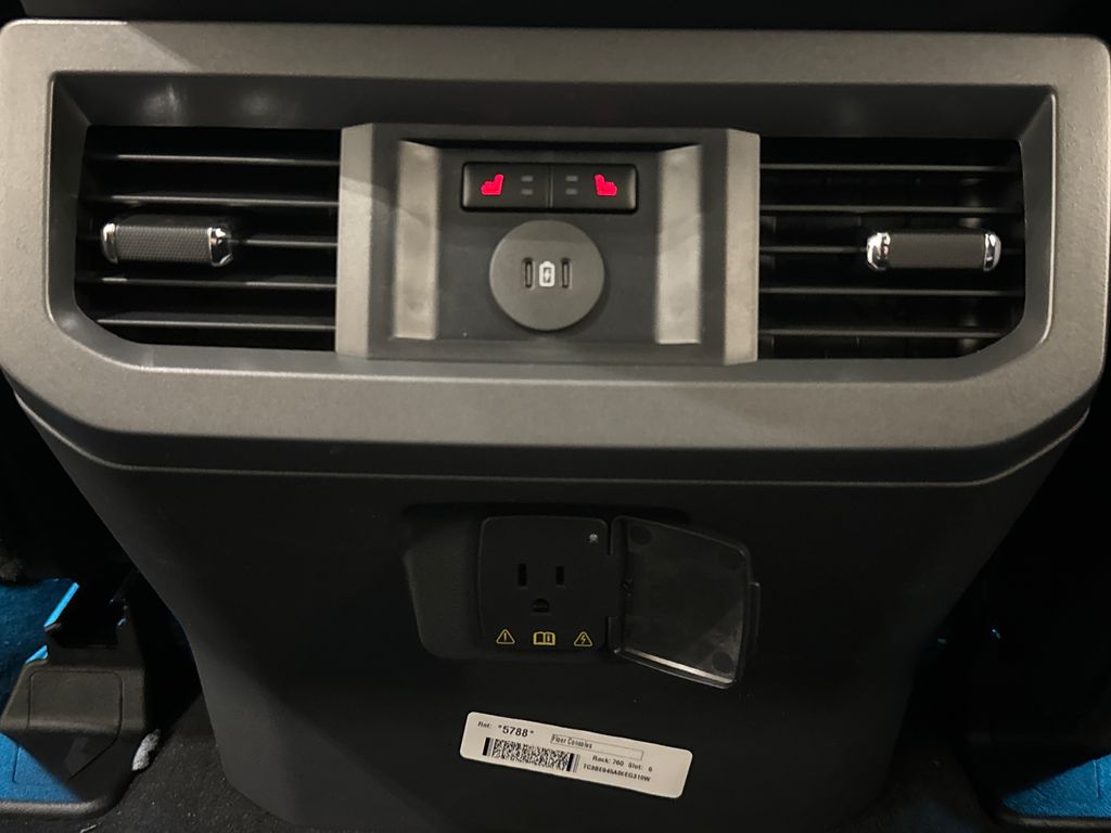 New 2026 Gray Ford Lariat image 31