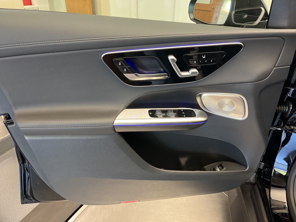 Thumbnail: 2026 Mercedes-Benz GLC - 11