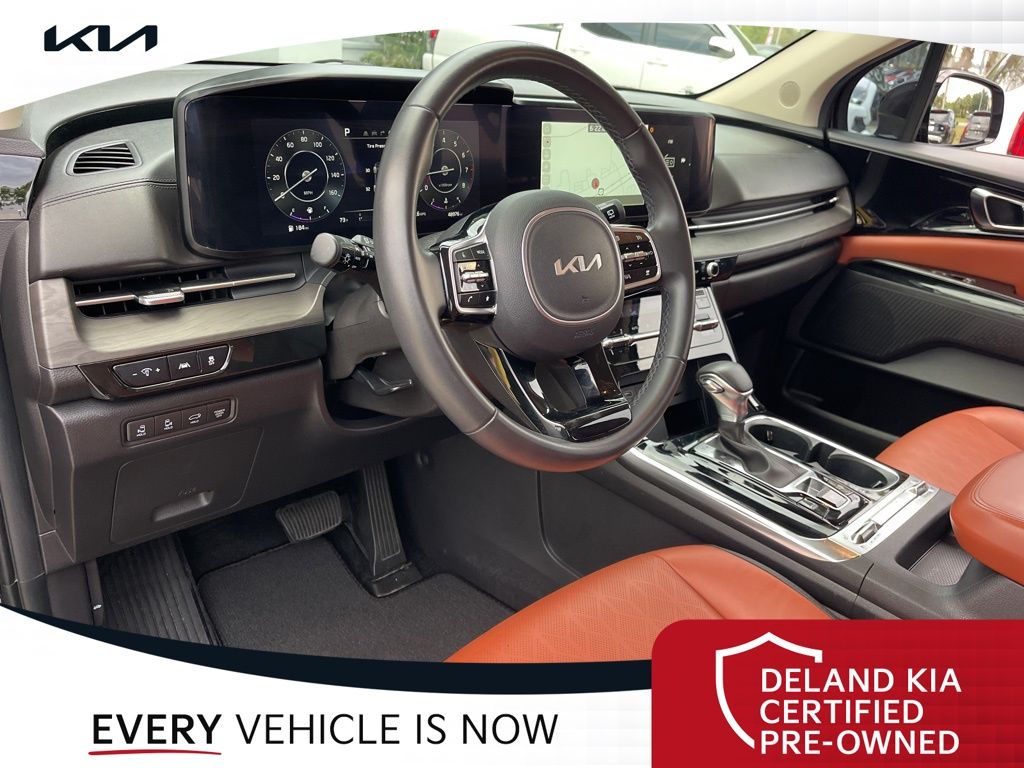 Used 2024 Kia Carnival Van