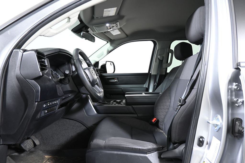 Thumbnail: 2024 Toyota Tundra - 3