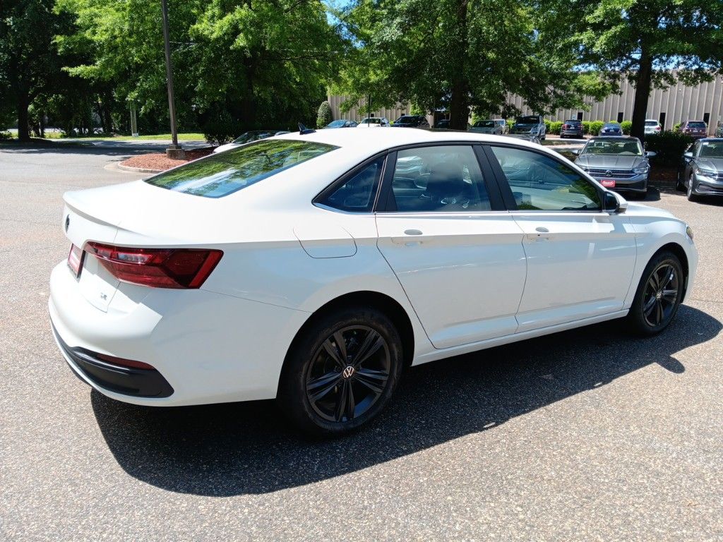 2024 Volkswagen Jetta 1.5T SE 5