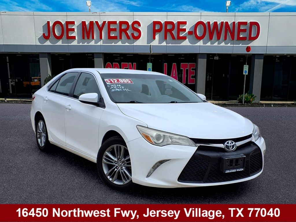 2015 Toyota Camry SE White at Gullo Toyota