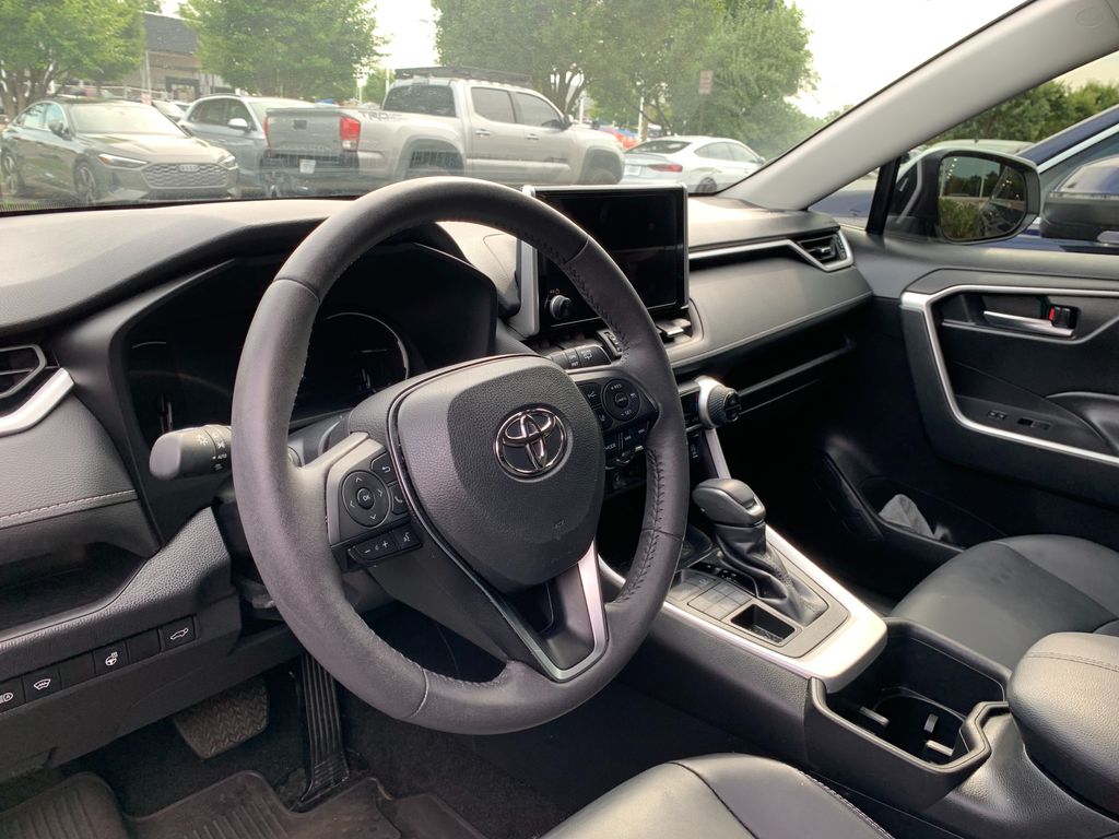 Thumbnail: 2024 Toyota RAV4 - 7