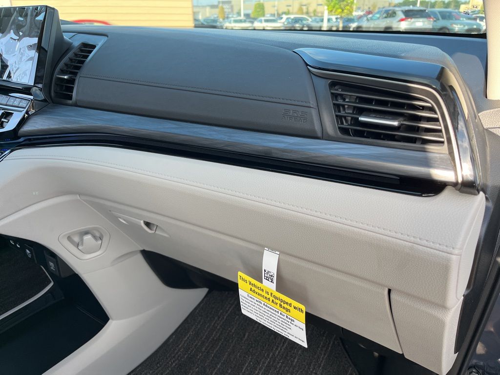 Thumbnail: 2026 Honda Odyssey - 30