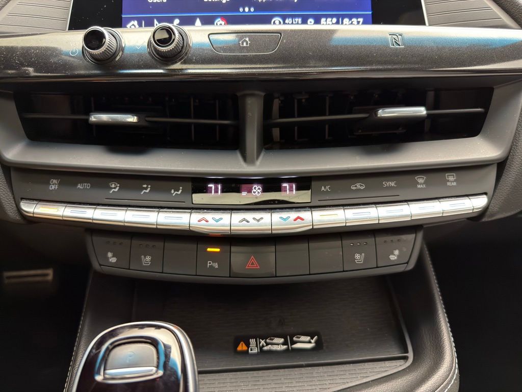 Thumbnail: 2021 Cadillac CT4 - 13