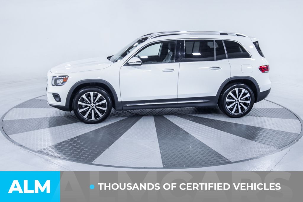 Used 2022 White Mercedes-Benz GLB 250 image 4
