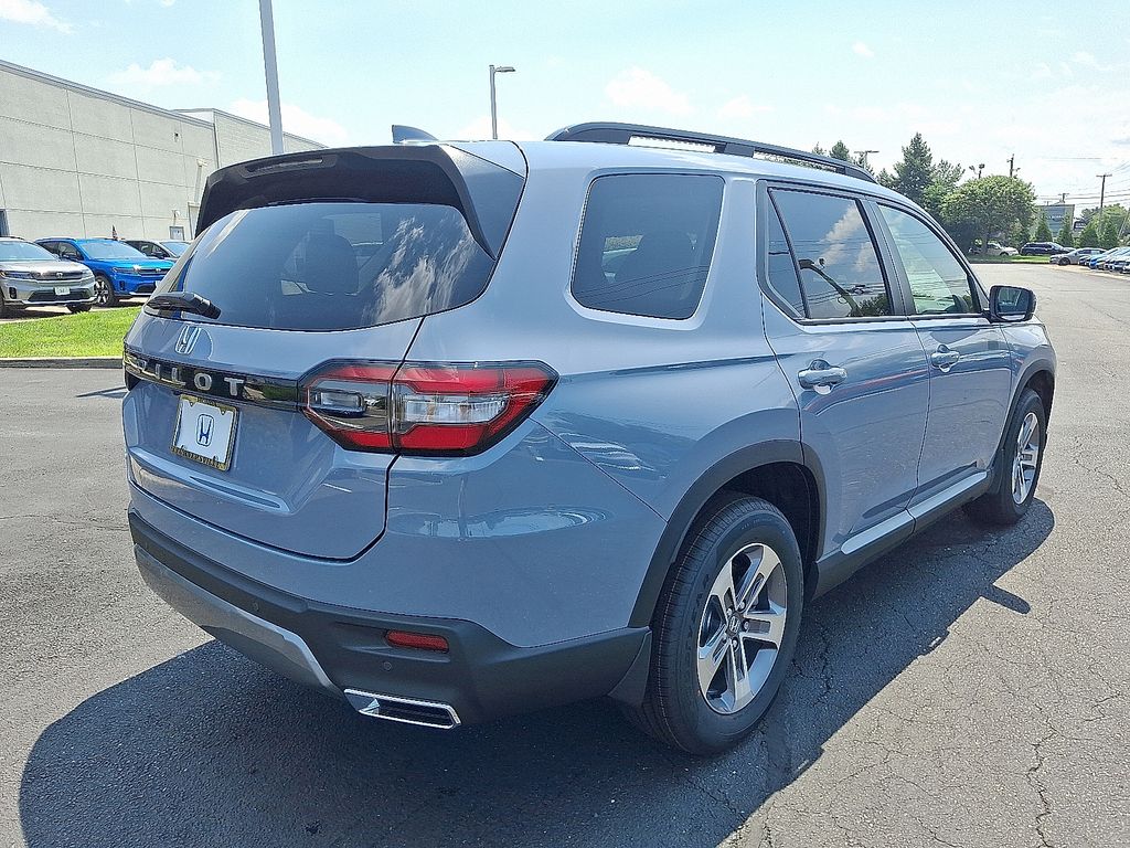 Thumbnail: 2026 Honda Pilot - 4