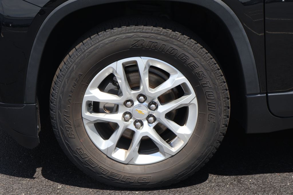 Thumbnail: 2018 Chevrolet Traverse - 11
